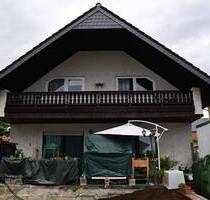 :: Geräumiges Einfamilienhaus mit Garten und Garage sucht sympathische Familie (H 546):: - Lampertheim Hofheim