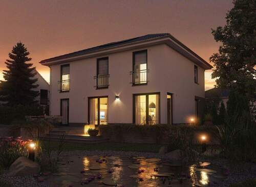 Flair-152-RE-Garten-Nacht-Elegance.jpg - 5 Zimmer Mehrfamilienhaus, Wohnhaus zum Kaufen in Freudenburg