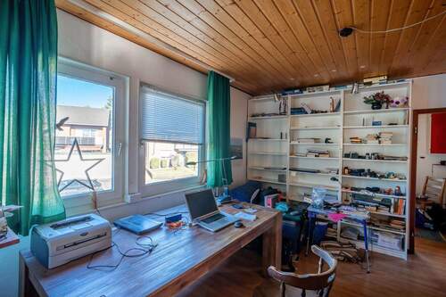 Büro, Kind oder Gast, das Haus verfügt über genügend Platz. - 