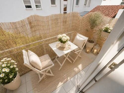 Balkon KI - Familienfreundliche 3-Zimmer-Wohnung mit Balkon in zentraler Lage