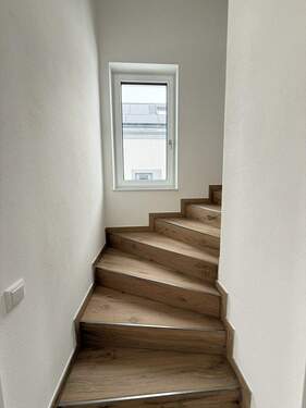 Treppe zum DG - 