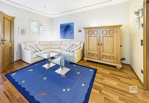 Wohn-/Esszimmer (KI) - 