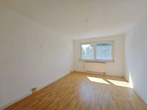 Wohnzimmer - 3 Zimmer Etagenwohnung zur Miete in Eilenburg