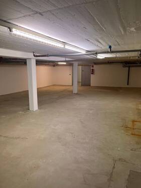 Foto 22.01.25, 12 24 33.jpg - Beheizbare Lagerflächen zu vermieten mit! Nutzung eines Lastenaufzuges möglich.