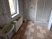 Bad mit Dusche oben - 