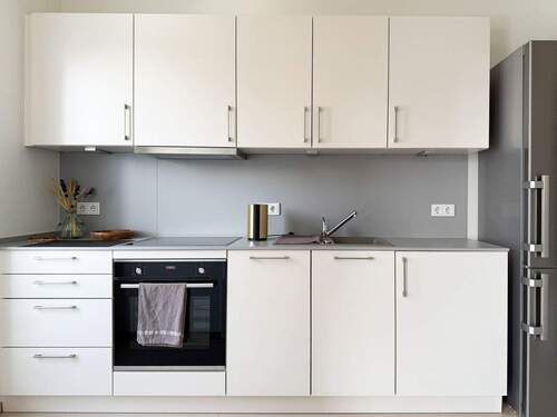 Helle Einbauküche - 