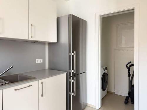 Küche mit Abstellraum - 