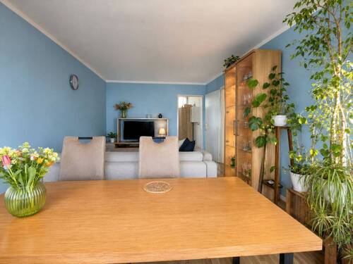 Wohnzimmer - 4 Zimmer Etagenwohnung zum Kaufen in München