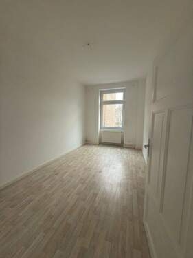 SZ2 - 3 Zimmer Etagenwohnung in Offenbach am Main