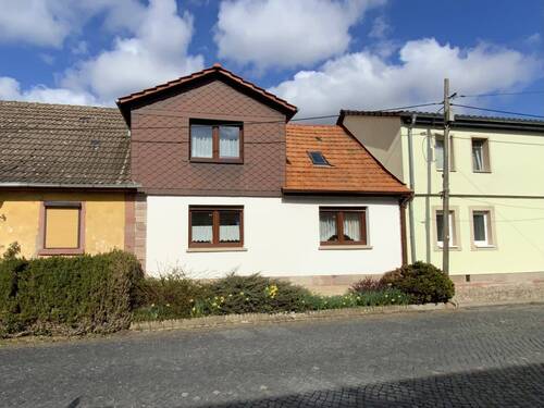 Straßenansicht - 4 Zimmer Einfamilienhaus zum Kaufen in Kyffhäuserland