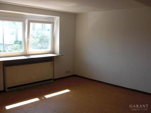 Wohnzimmer EG - 5 Zimmer Mehrfamilienhaus, Wohnhaus zum Kaufen in Wustenriet