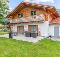 Modernes, neuwertiges Einfamilienhaus in Schliersee-Neuhaus - Nachhaltig wohnen mit Bergblick