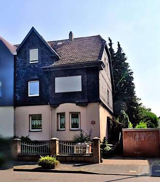 Außen - Mehrgenerationenwohnen im großzügigen 2-Familienhaus- Ein Zuhause für Alle