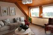 Wohnzimmer OG - 7 Zimmer Reihenendhaus in Solingen
