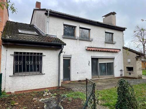 Gartenansicht - 5 Zimmer Einfamilienhaus in Niddatal / Assenheim