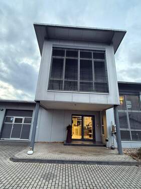 Chefbüro im 1.OG..jpeg - Halle in Erlangen zum Kaufen