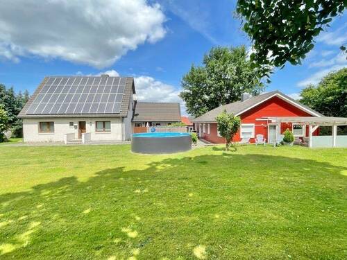 Bungalow und Haus mit Grundstück - 4 Zimmer Mehrfamilienhaus, Wohnhaus zum Kaufen in Ziethen