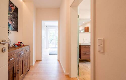 18373 Flur - 