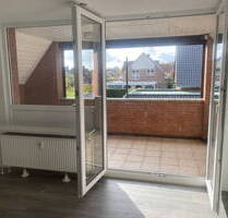 Willkommen in Ihrer neuen traumhaften 2 Zimmer Wohnung 55 qm mit Balkon - Brunsbek Langelohe