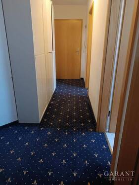 Eingangsflur - Etagenwohnung mit 86,00 m² in Leonberg zum Kaufen