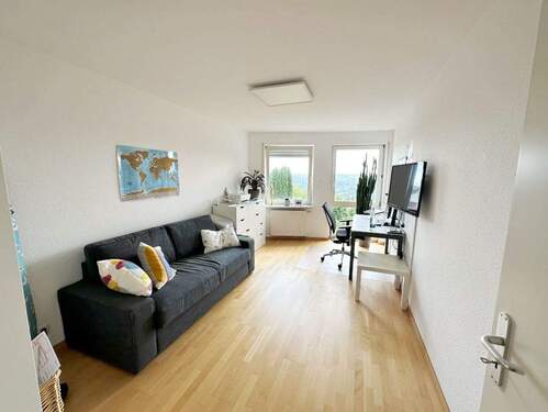 Arbeits-/Schlafzimmer - 