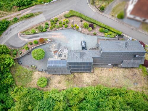 Luftaufnahme - 7 Zimmer Einfamilienhaus in Saarhölzbach