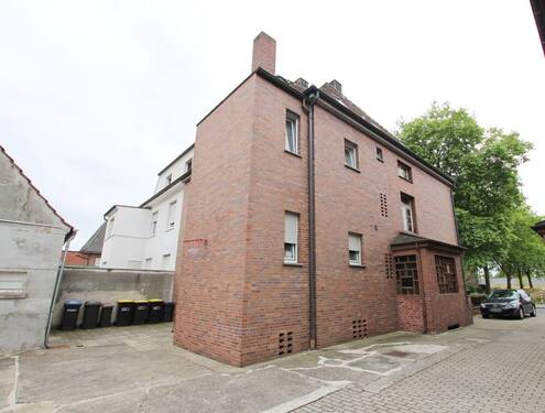 Seitenansicht - 8 Zimmer Mehrfamilienhaus, Wohnhaus in Ahlen