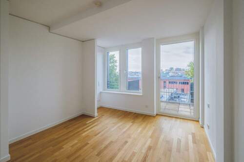 Weiteres Zimmer mit Zugang zur Terrasse - 