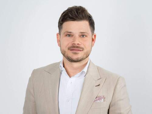 Christopher Pfeiffer - 