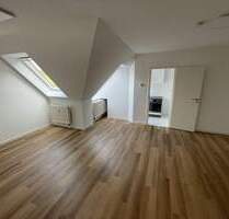 TOP modernisierte 1-ZW mit EBK und Stellplatz ab sofort in Zell am Main!