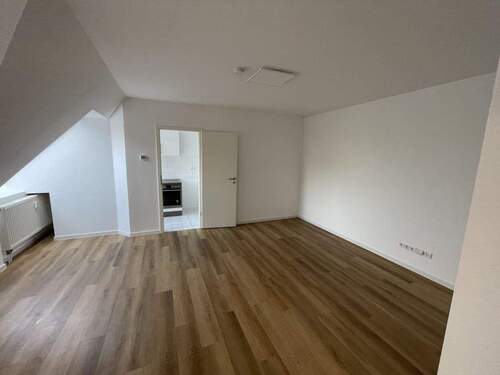 Wohnen mit Blick Richtung Küche - 