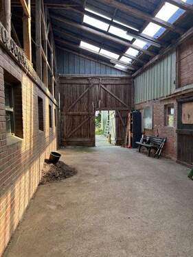 Putzplatz / Zugang Stall - 