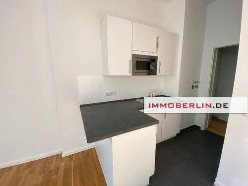 1 - 2 Zimmer Etagenwohnung zum Kaufen in Johannisthal