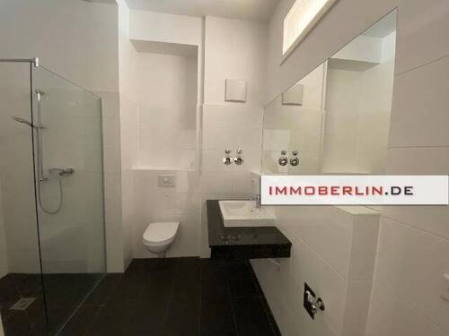 2 - 2 Zimmer Etagenwohnung in Johannisthal
