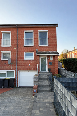 Außenansicht - Attraktives Reihenendhaus in ruhiger und gefragter Lage von Weyhe-Lahausen