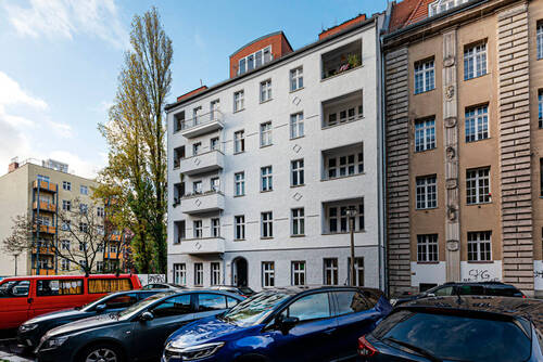 Fassade - 1 Zimmer Etagenwohnung zum Kaufen in Berlin