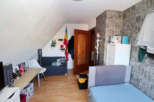1. Kinderzimmer (2) - 