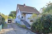 Front - 4 Zimmer Einfamilienhaus zum Kaufen in Quickborn