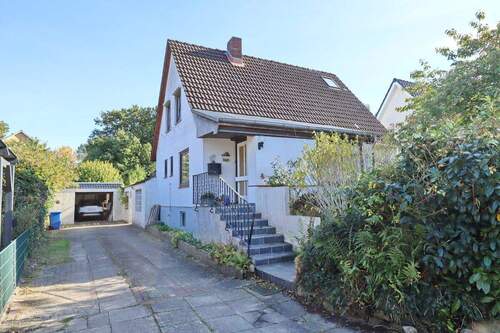 Front - 4 Zimmer Einfamilienhaus zum Kaufen in Quickborn