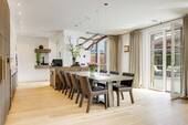 Essbereich mit Zugang zur Terrasse - 