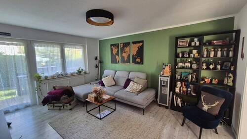 Wohnzimmer - 3 Zimmer Etagenwohnung zur Miete in Schweinfurt