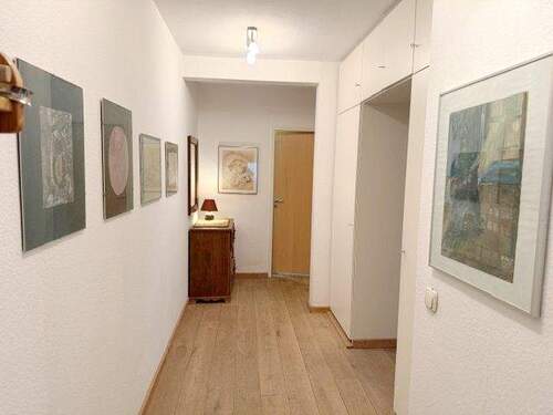 Flur - Etagenwohnung mit 134,00 m² in Mönchengladbach zum Kaufen