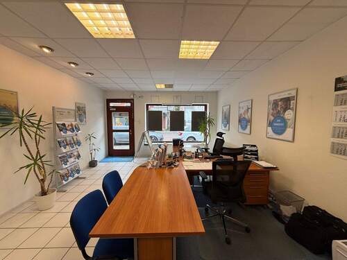 Verkaufsfläche - Büro mit 48,00 m&sup2; in Weyhe zur Miete