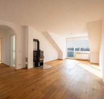 Lichtdurchflutete 3-Zimmer-Dachgeschosswohnung mit Balkon in ruhiger Lage - Höhenkirchen-Siegertsbrunn