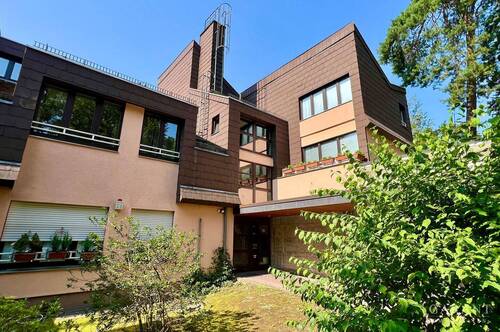 Hausansicht - Exklusive Erdgeschoss-Wohnung in Dahlems Villenlage!
