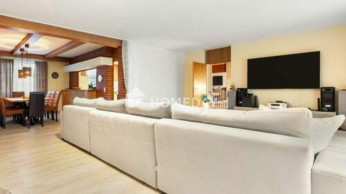 1. OG Wohnzimmer 2 - 