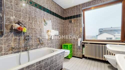 1. OG Badezimmer 1 - 