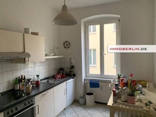 3 - 2 Zimmer Etagenwohnung in Berlin