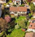 Linke Haushälfte mit großem Garten - 