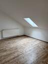 .. Schlafzimmer mit Ankleide ! - 